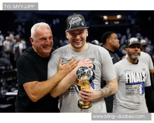 文森特解析与首发默契之道聚焦防守与组织为东契奇和里夫斯开辟空间